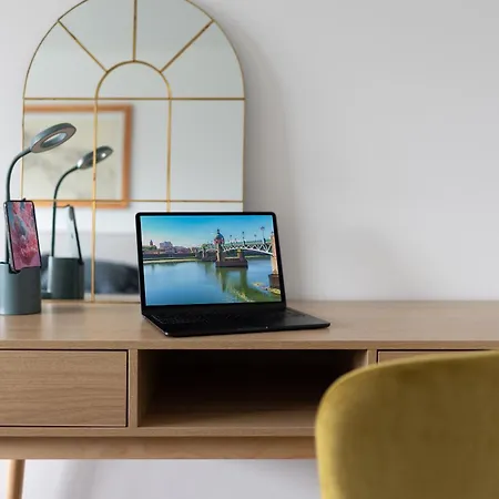 Spacieux T4 Proche Centre-ville, Clim Et Parking Daire