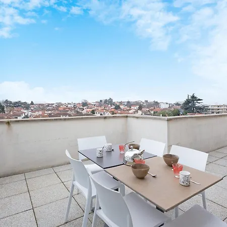 Spacieux T4 Proche Centre-ville, Clim Et Parking Apartment