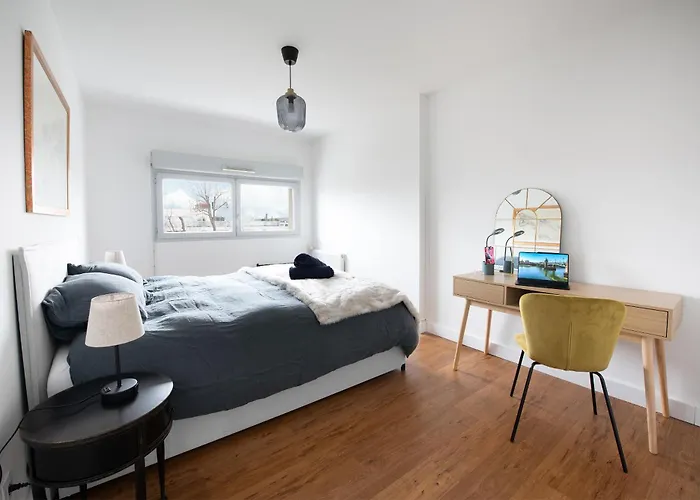 Spacieux T4 Proche Centre-ville, Clim Et Parking *