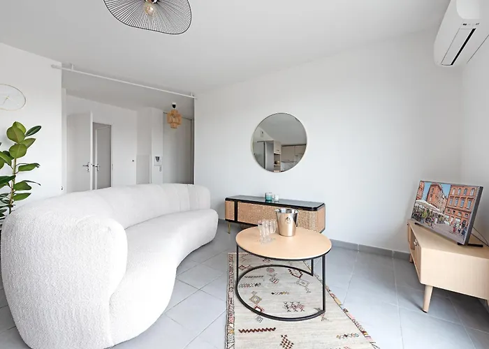 Διαμέρισμα Spacieux T4 Proche Centre-ville, Clim Et Parking