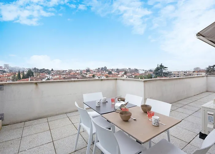 Spacieux T4 Proche Centre-ville, Clim Et Parking アパート